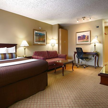 Travelodge By Wyndham Abbotsford Bakerview Extérieur photo