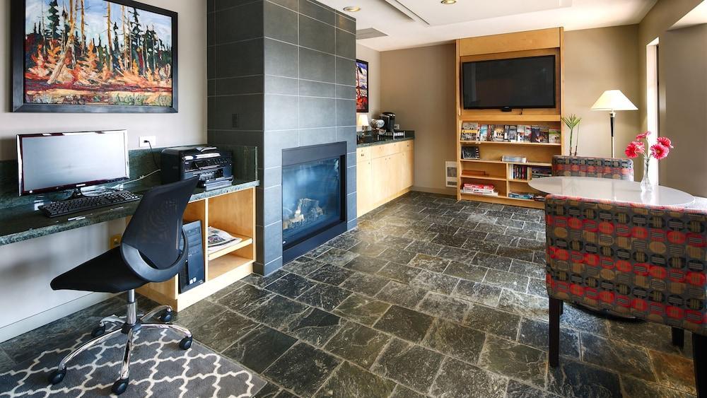 Travelodge By Wyndham Abbotsford Bakerview Extérieur photo