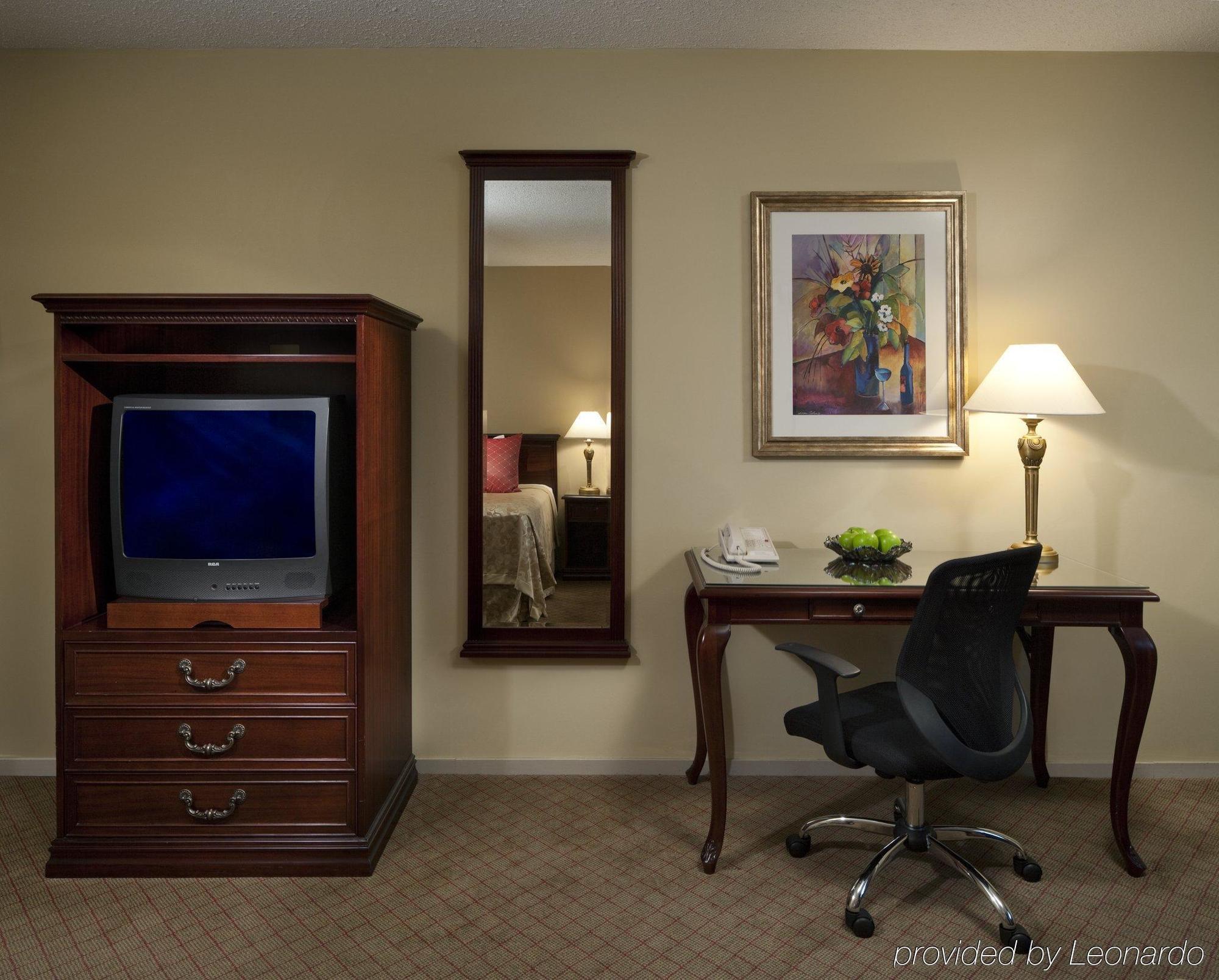 Travelodge By Wyndham Abbotsford Bakerview Extérieur photo