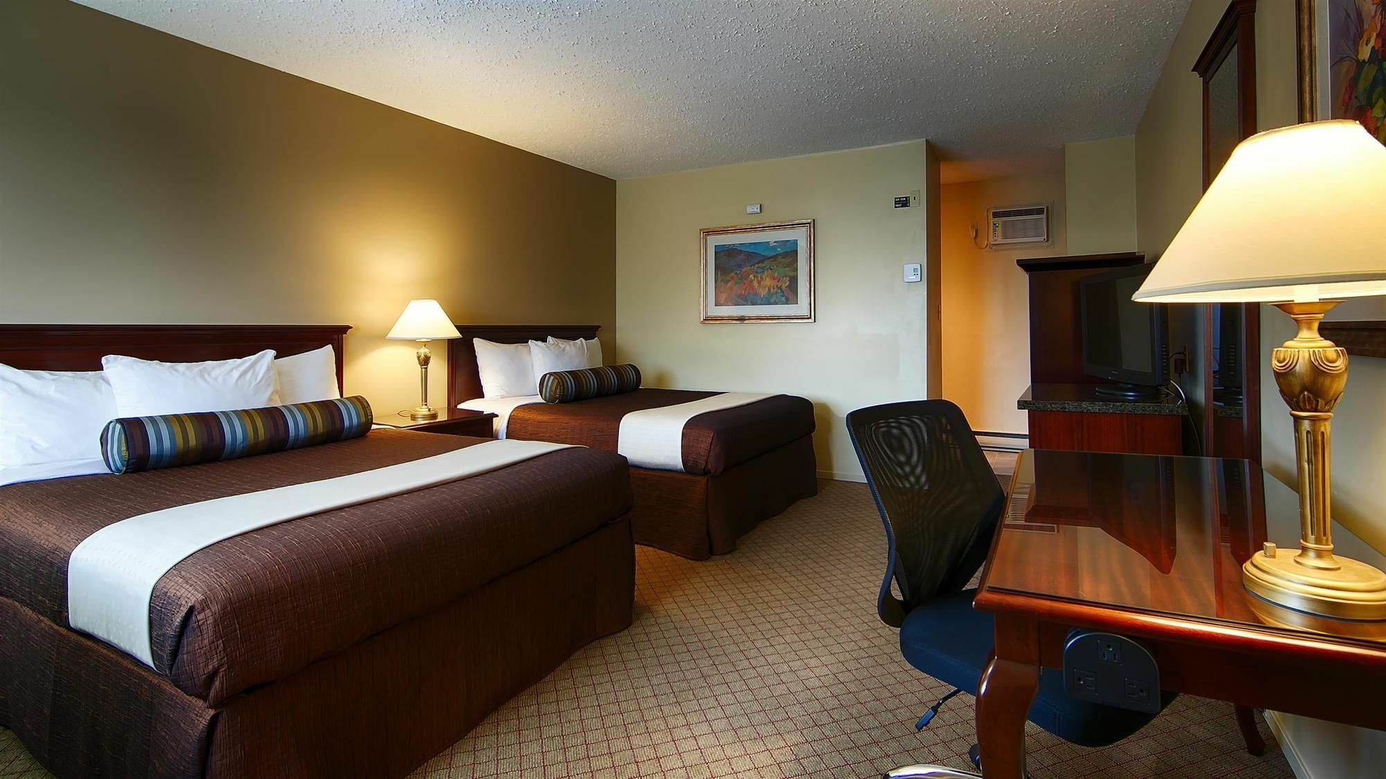 Travelodge By Wyndham Abbotsford Bakerview Extérieur photo